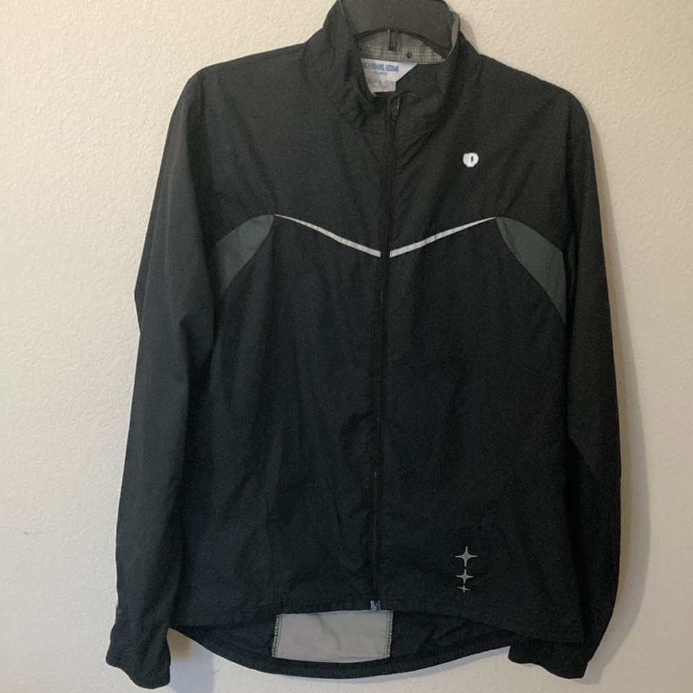Pearl Izumi women bike Black jacket Size XL with reflecting stripes back pocket